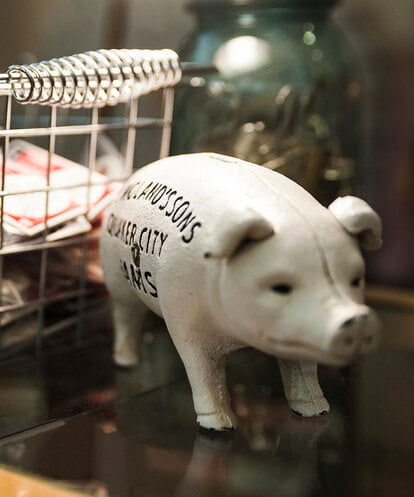 CCYJS11028  Hams Standing Pig Bank
