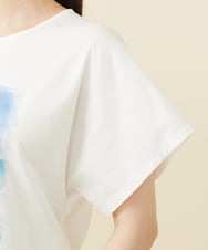 GHKGX08190 Sybilla(シビラ) 【PLAYA】ビーチサイドプリントTシャツ ブルー系 (ビーチサイドイラスト)