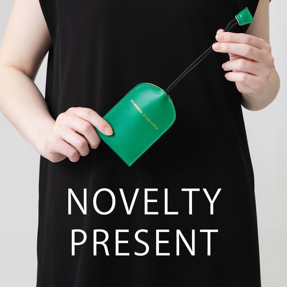 NOVELTY PRESENT