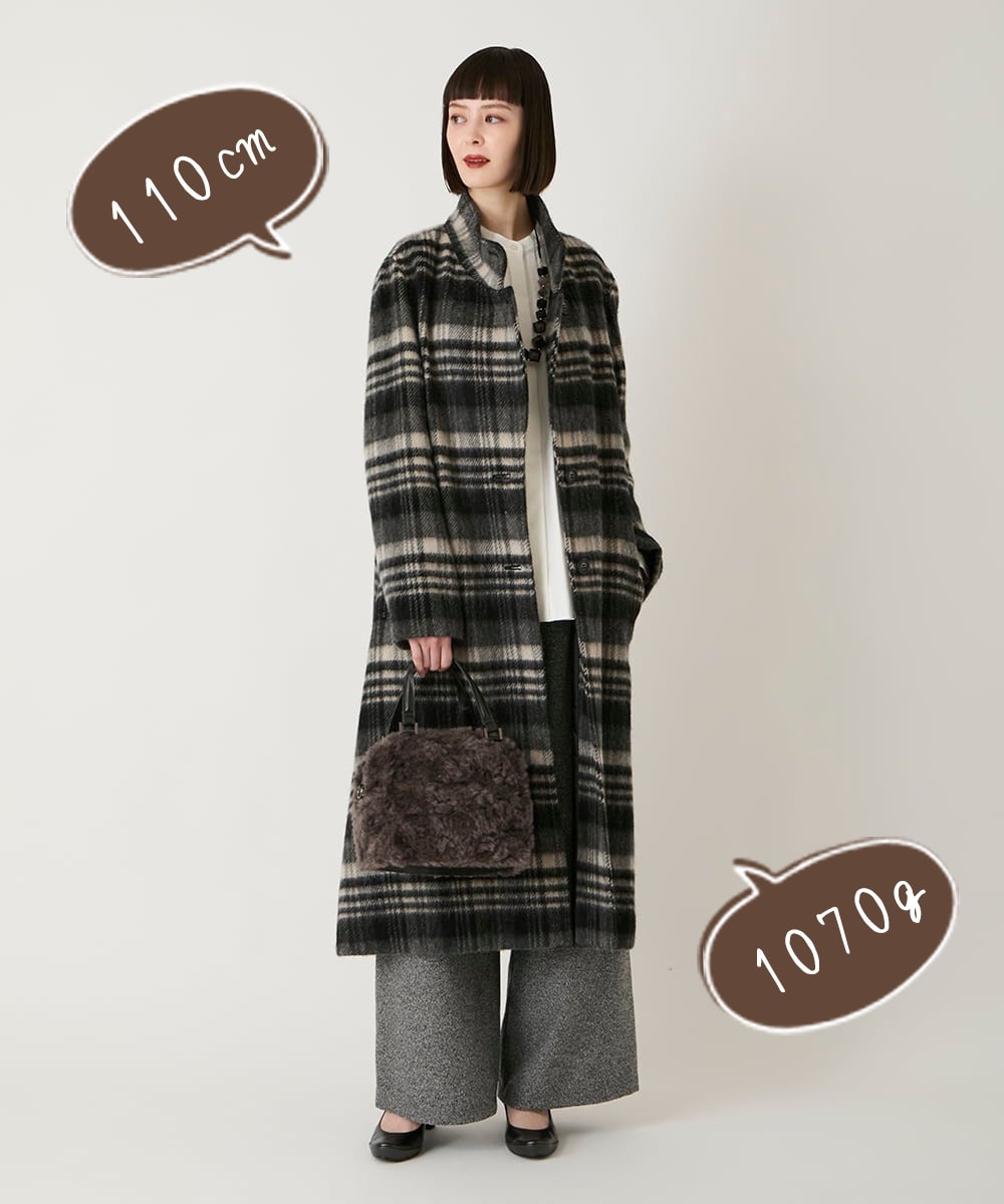 チェックのロングウールコート
