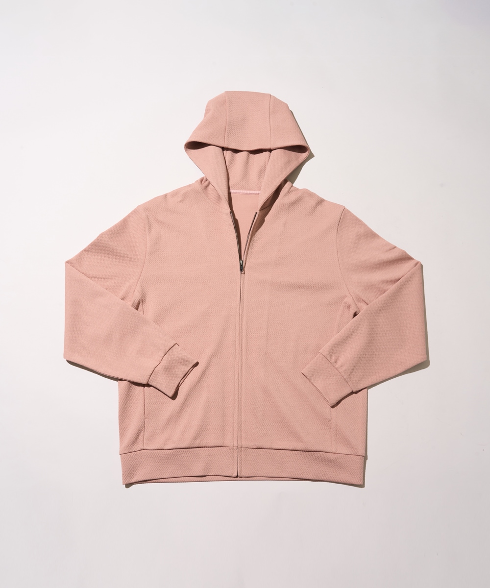春の着回しに頼れるジップパーカー