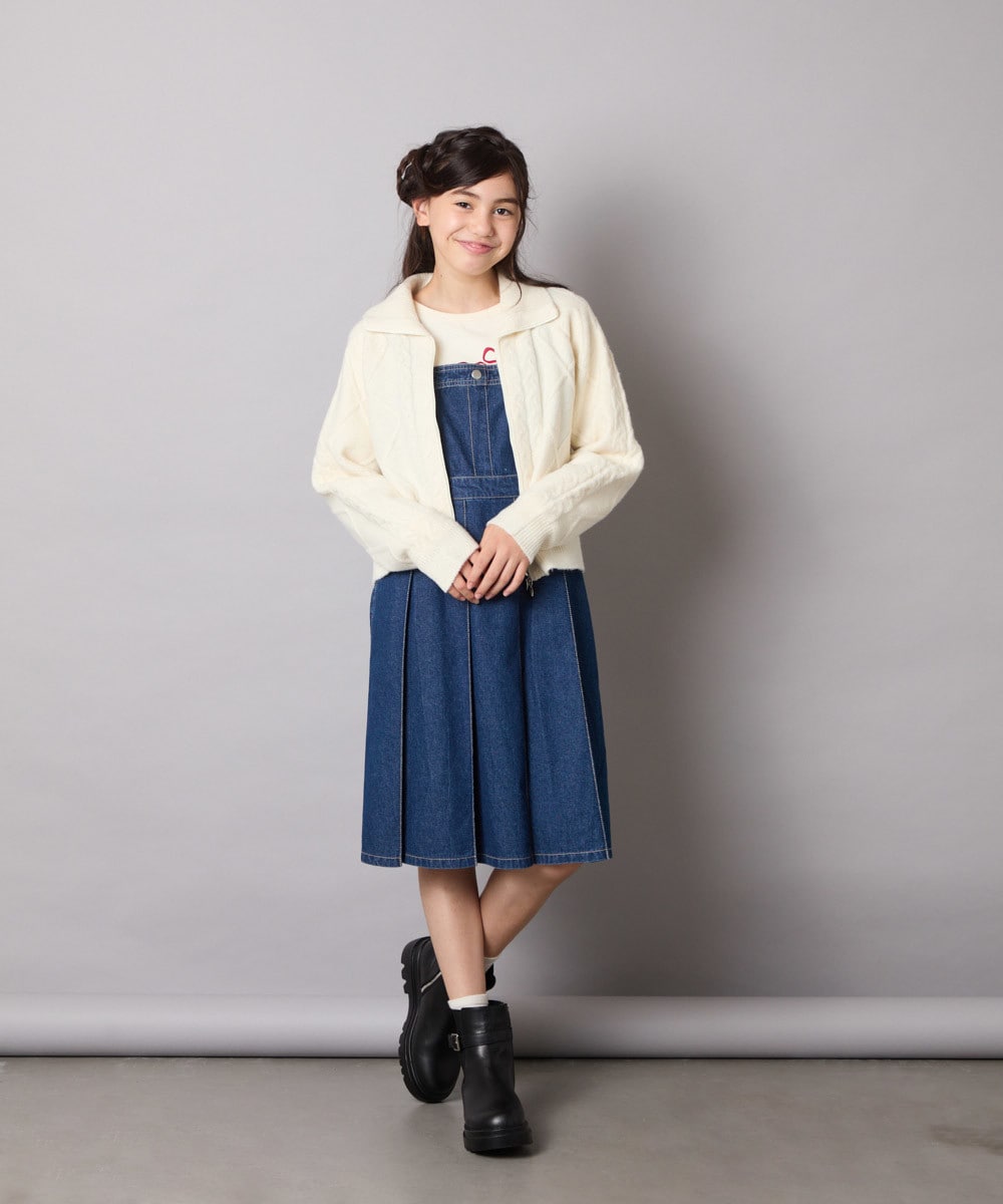 カットソー×ニット羽織で理想のレイヤードスタイル