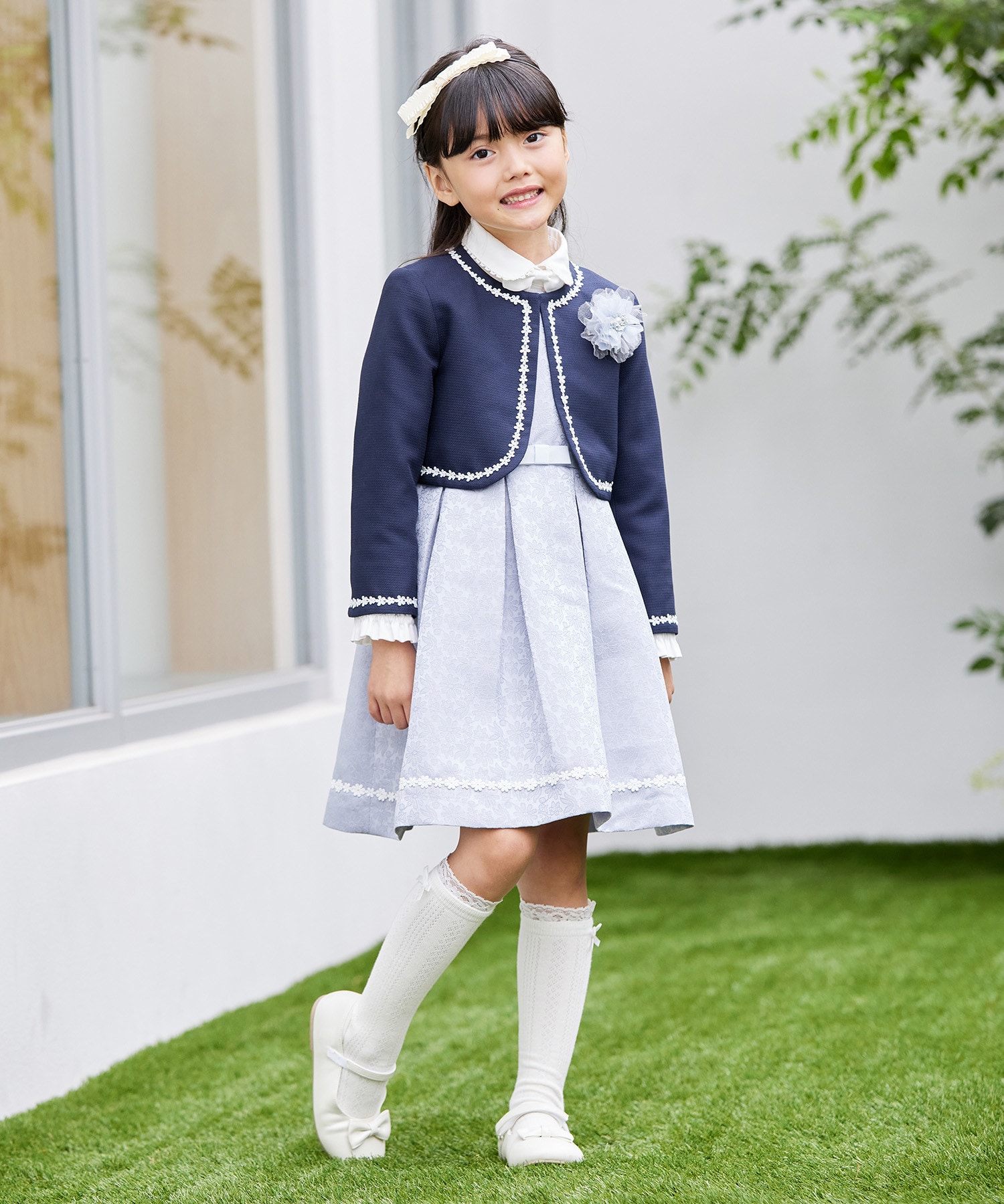  ふんわりタック×繊細ジャガードで上品ワンピース