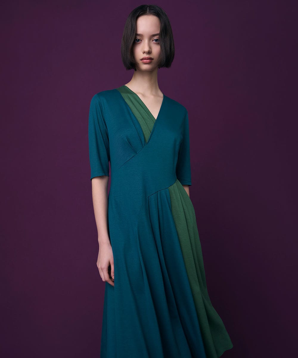 Bi-color dress