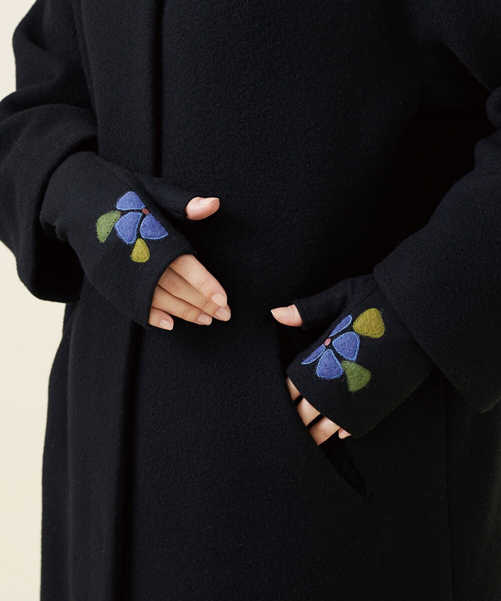 Flower embroidery fingerless handwarmer