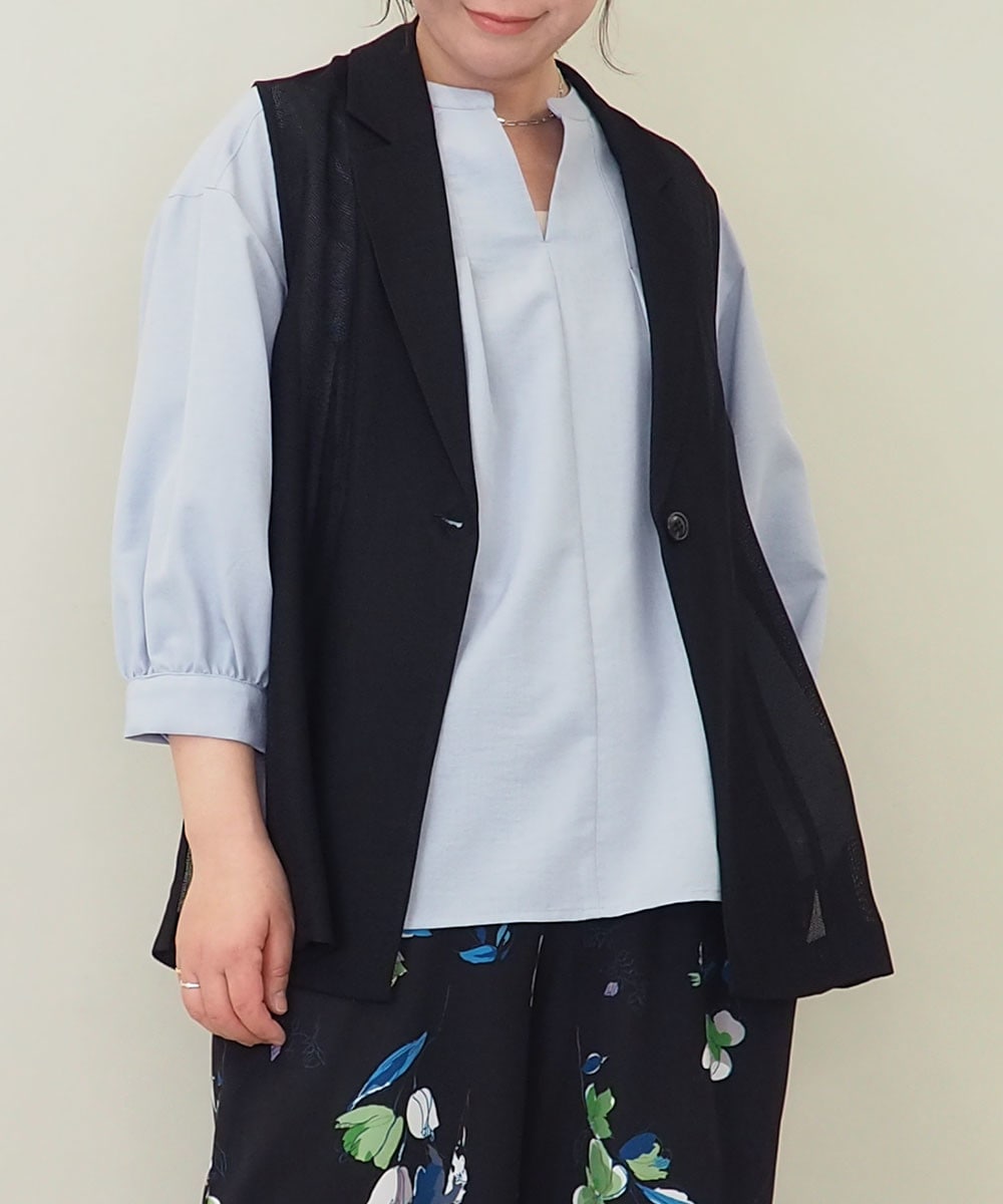 サイドスリットベルトデザインメッシュジレ