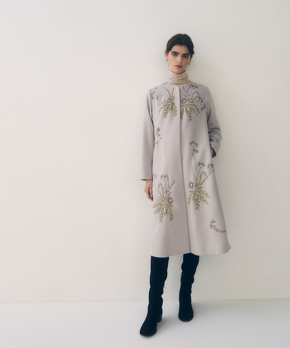Flower embroidery coat