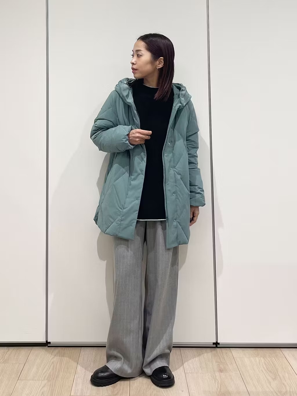 淡色で作る大人に上品スタイル