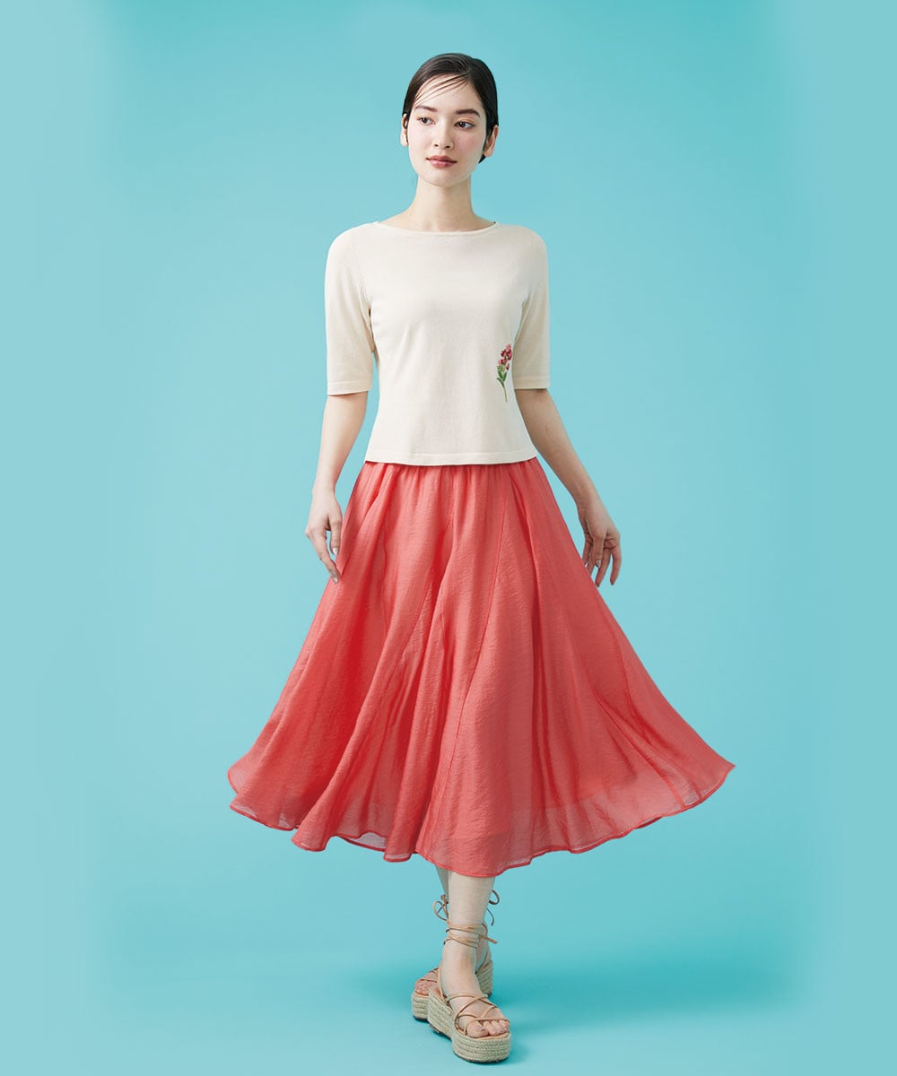 One point flower motif knit top x flare skirt