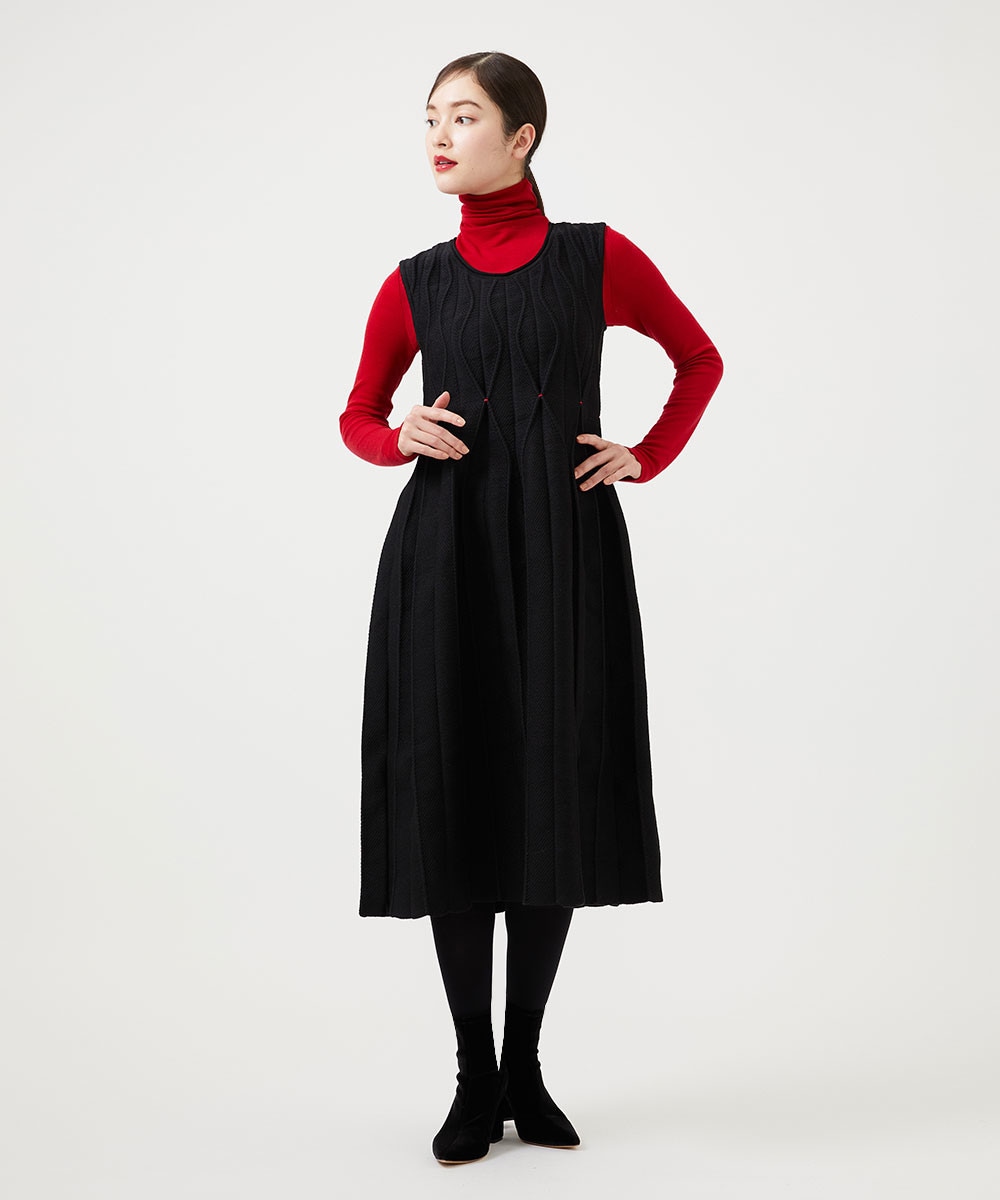 Relief knit dress