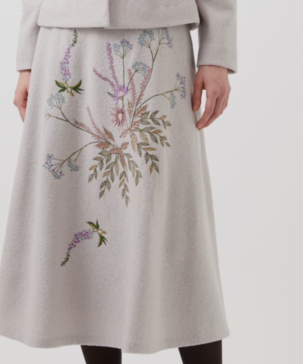 Flower embroidery skirt
