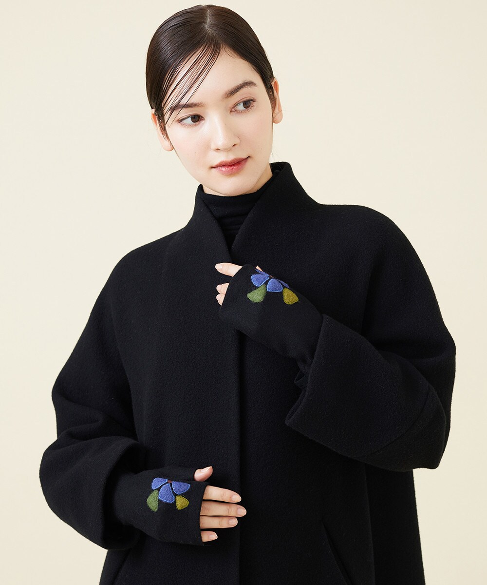 Flower embroidery fingerless handwarmer