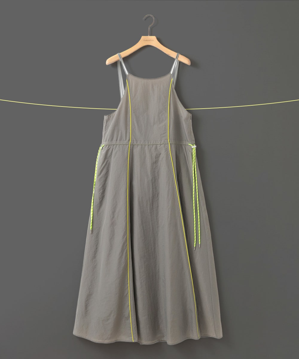 配色ラインジャンパースカート