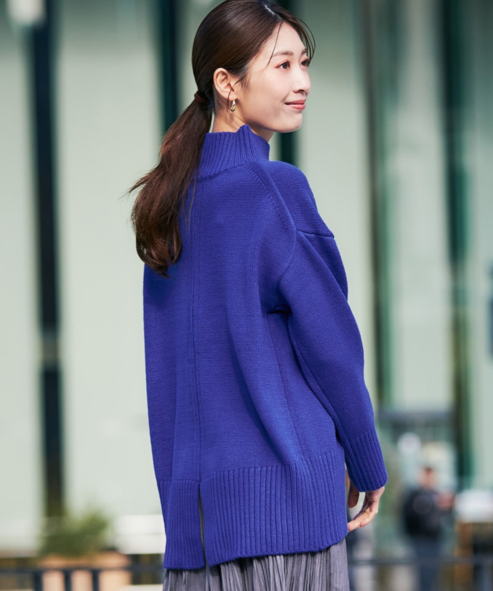 バックスリットニット