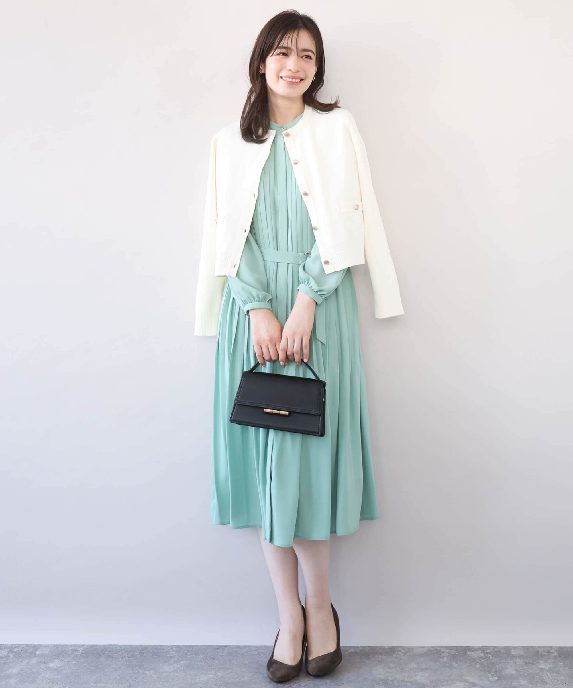 OFUON le MKのプリーツジョーゼットワンピース