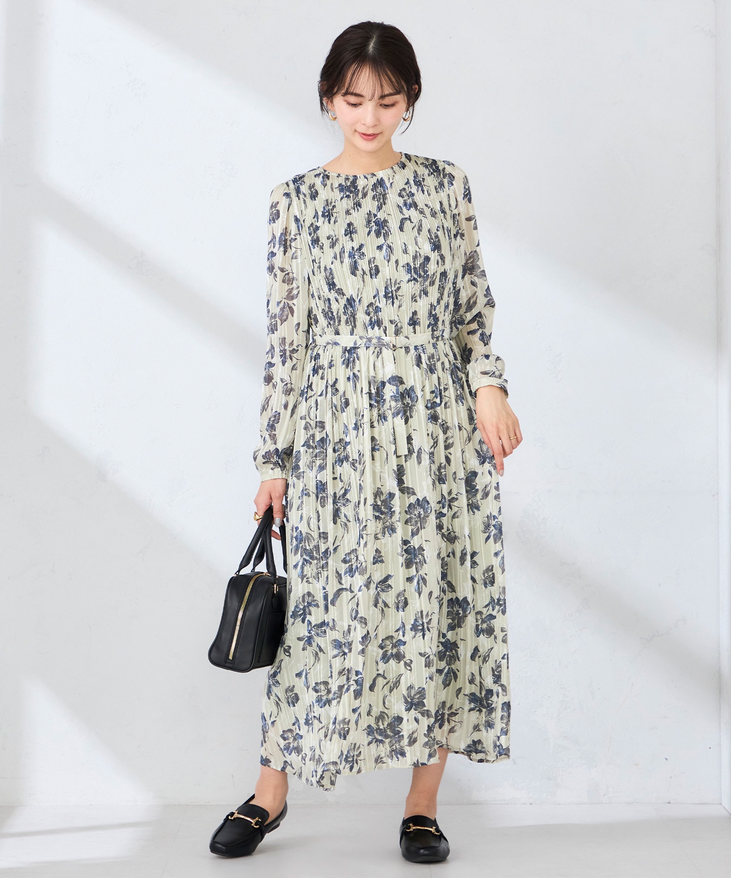 a.v.vのランダムプリーツワンピース