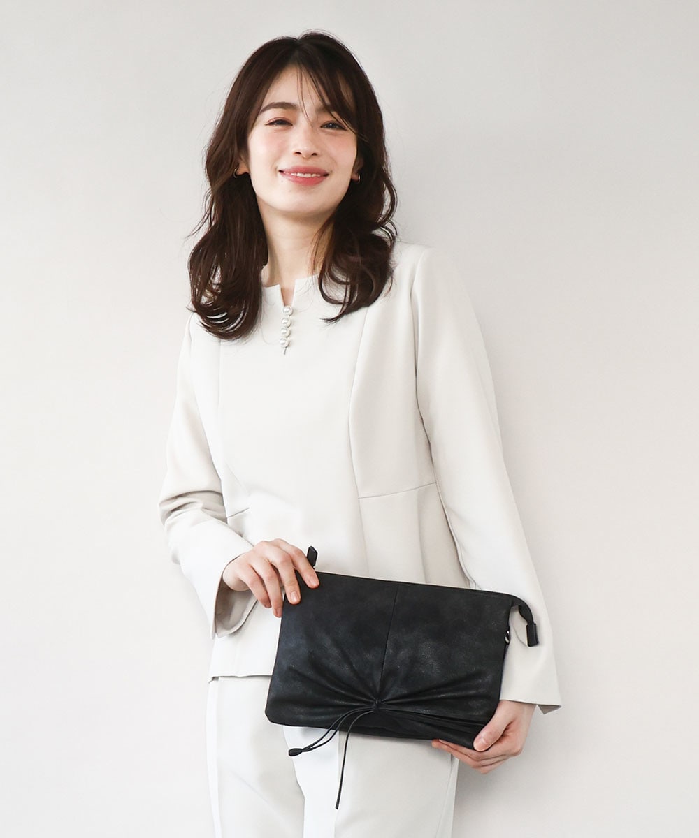 3WAYで活躍する大人かわいいミニバッグ