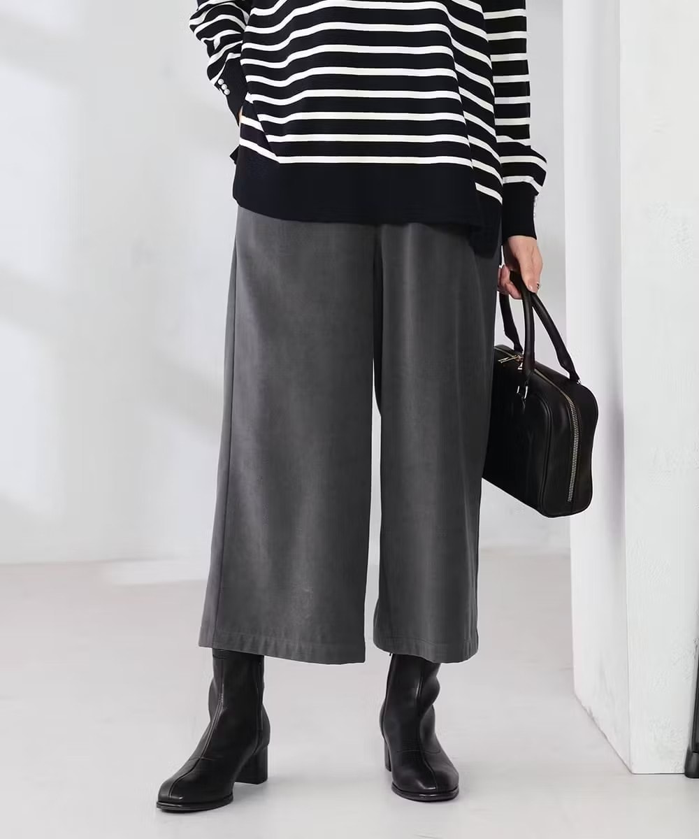 スエードライクワイドパンツ