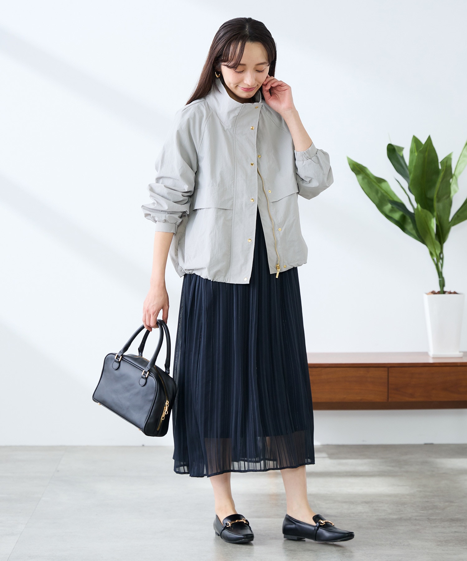 きれいめにも着られるフードレスブルゾン