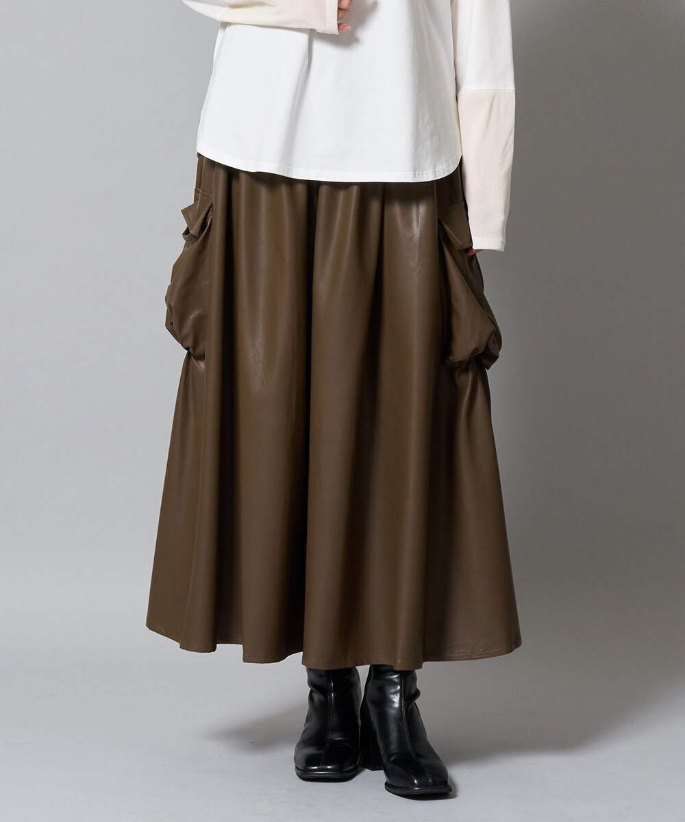 al'aise modulationのロゴアクセントレザーライクスカート