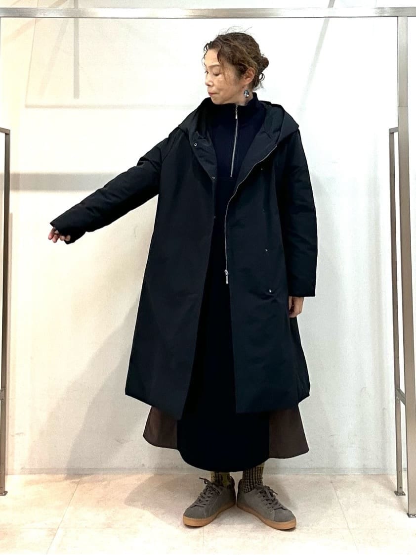 上品ネイビーの通勤コーデ