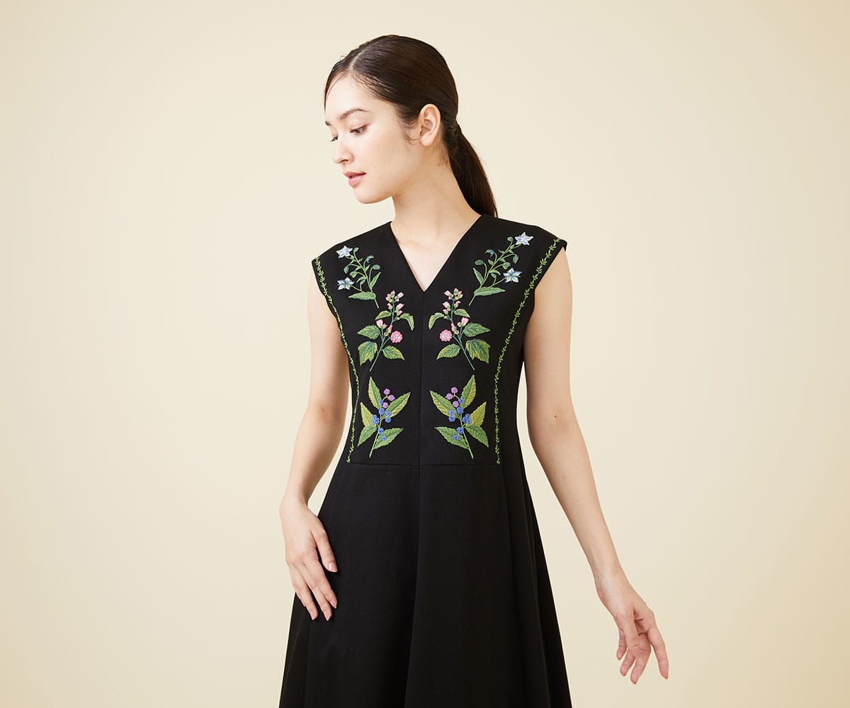 Botanical garden embroidery jersey dress