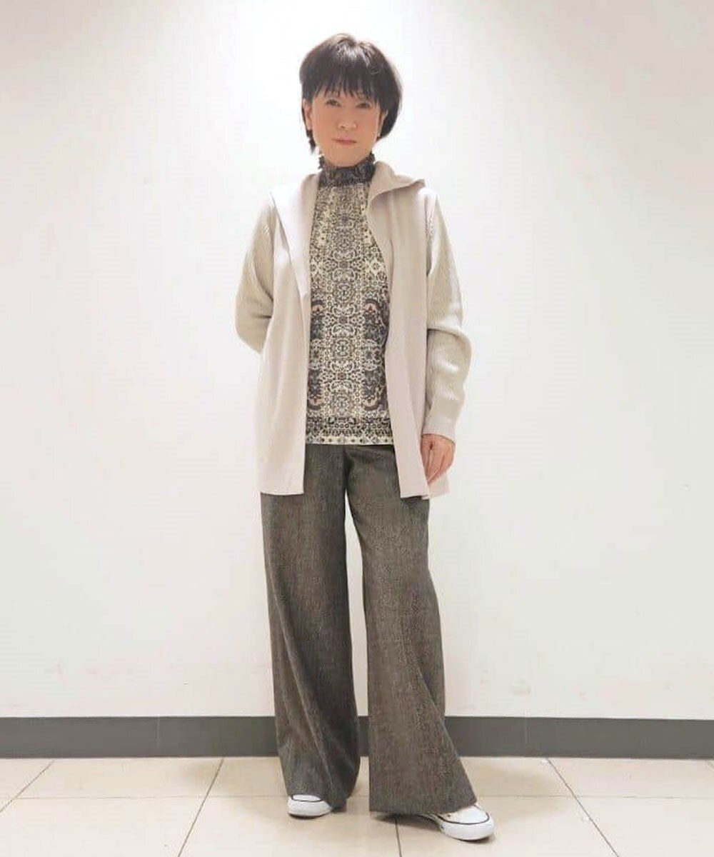 フード付ウールジャージー羽織りのコーディネート