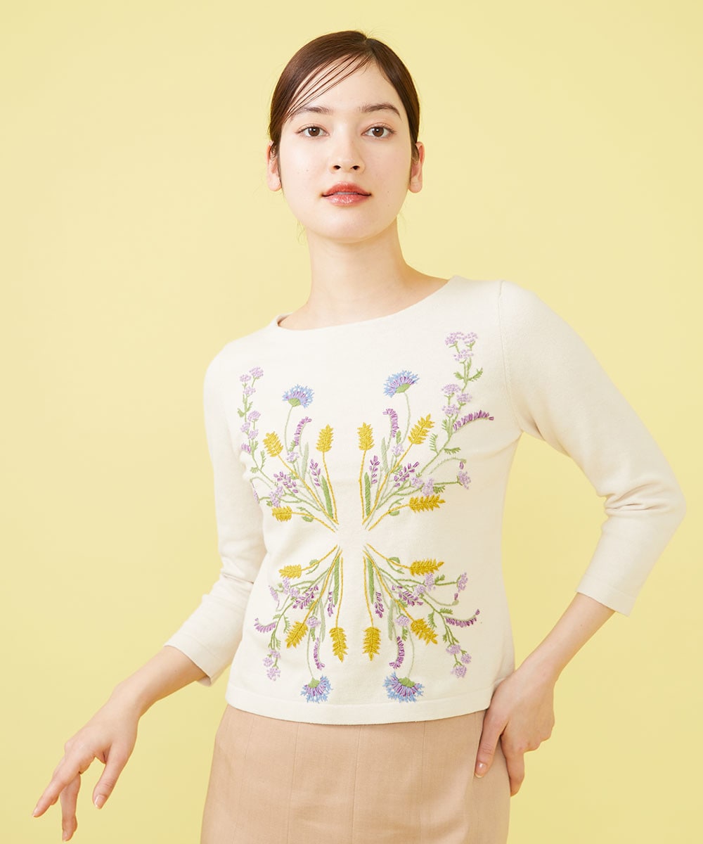 Spring flower embroidery knit pullover