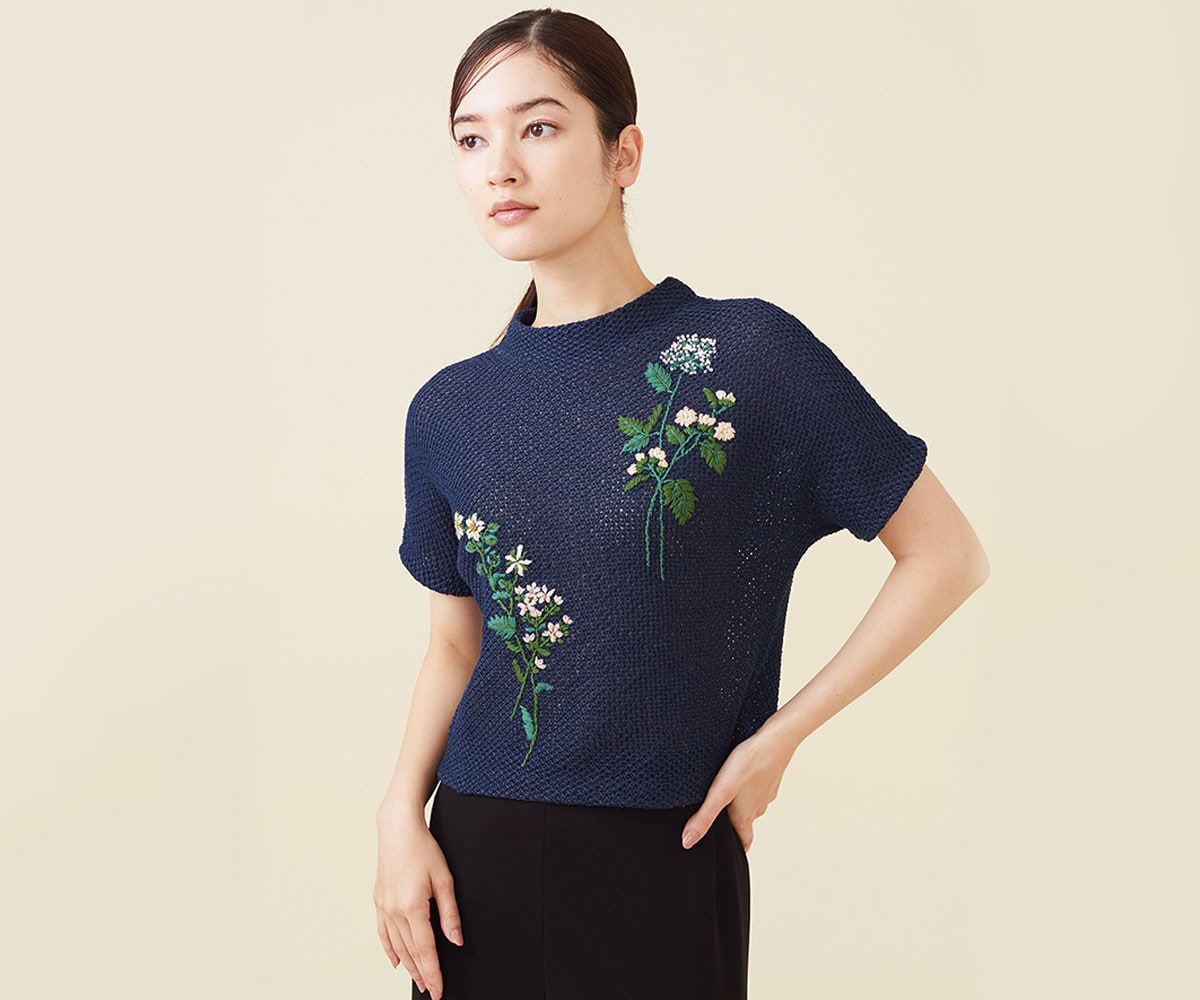 Botanical garden embroidery knit pullover
