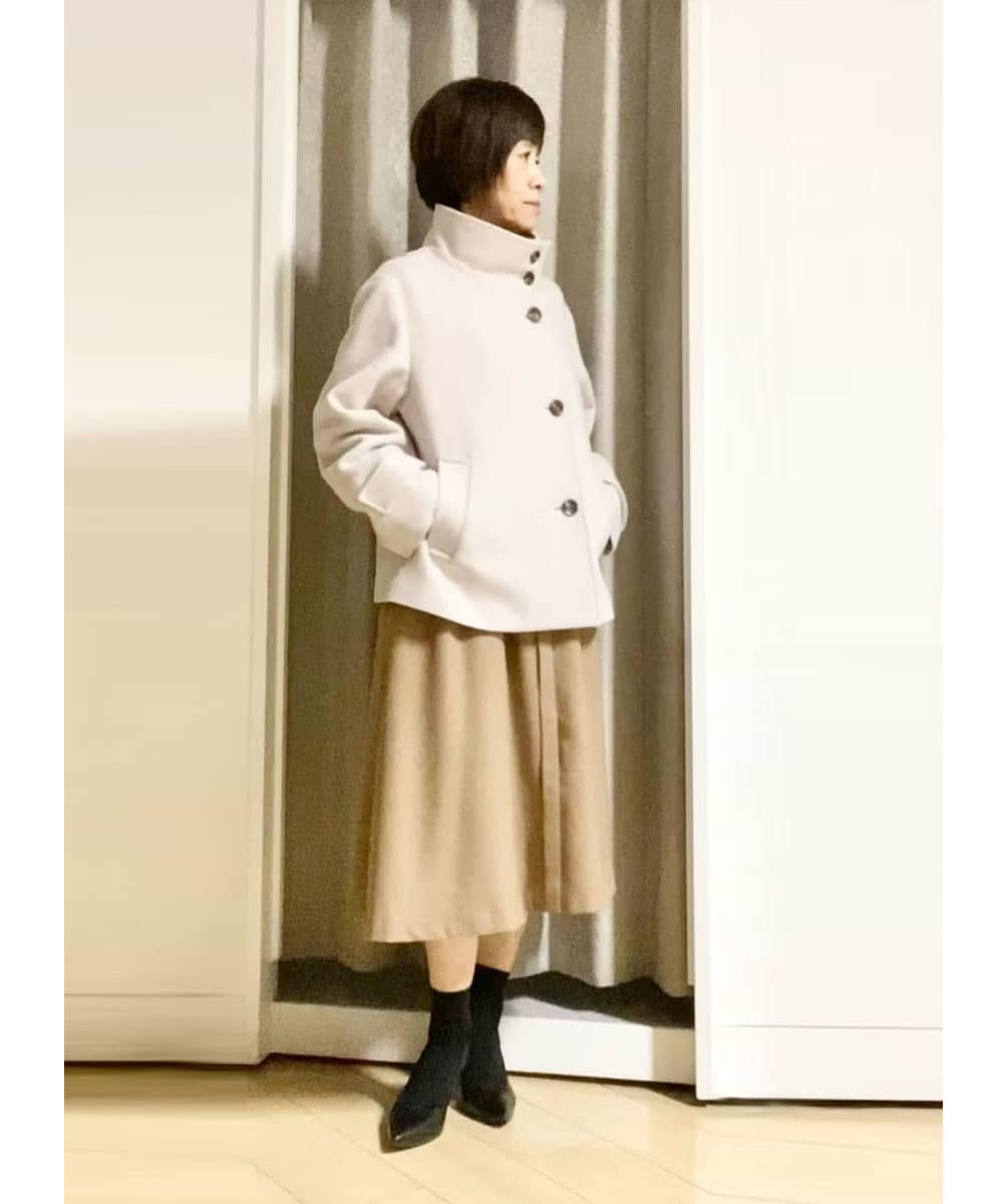 きれいめにもカジュアルにもマッチするコート