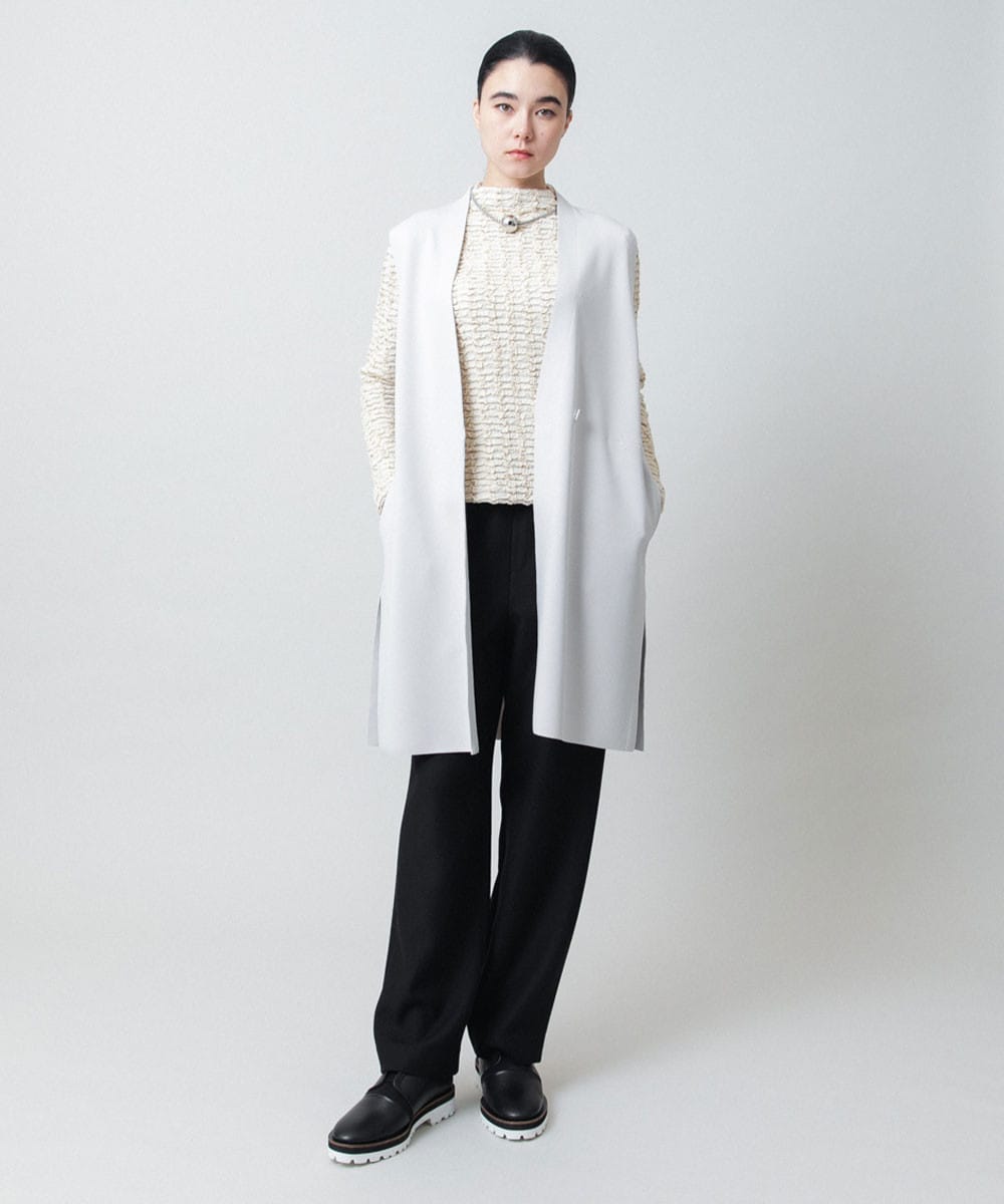 Vラインデザインジレ /日本製/洗える