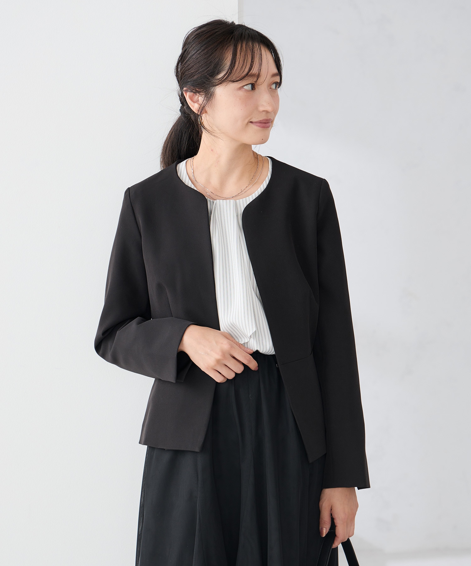 キーネックジャケット