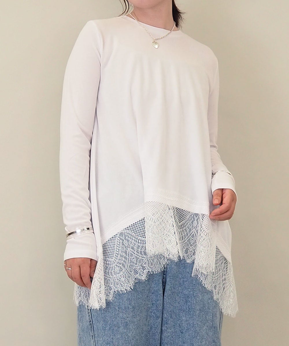 裾レースカットソー