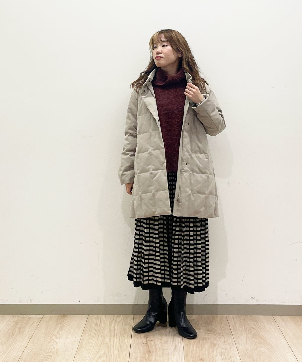 深みのあるボルドーで品よく決めて