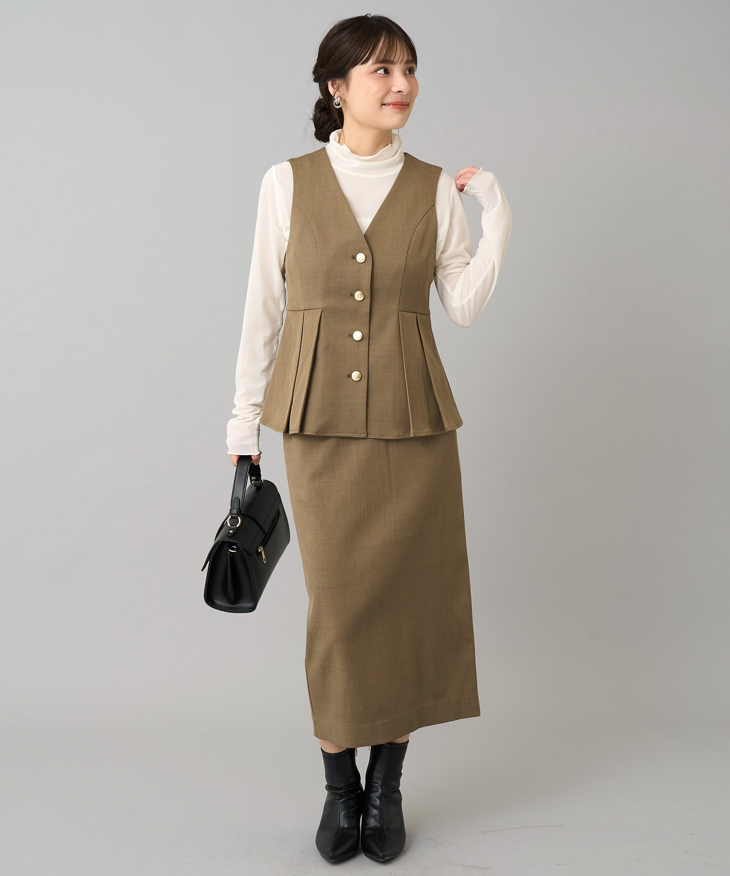 ペプラムジレ×ナロースカート