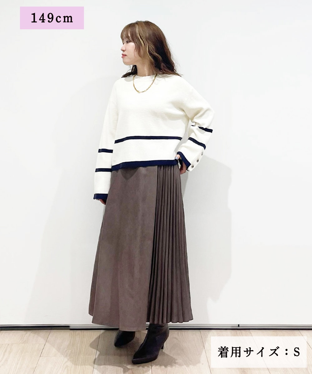 部分プリーツで華やかで女性らしく