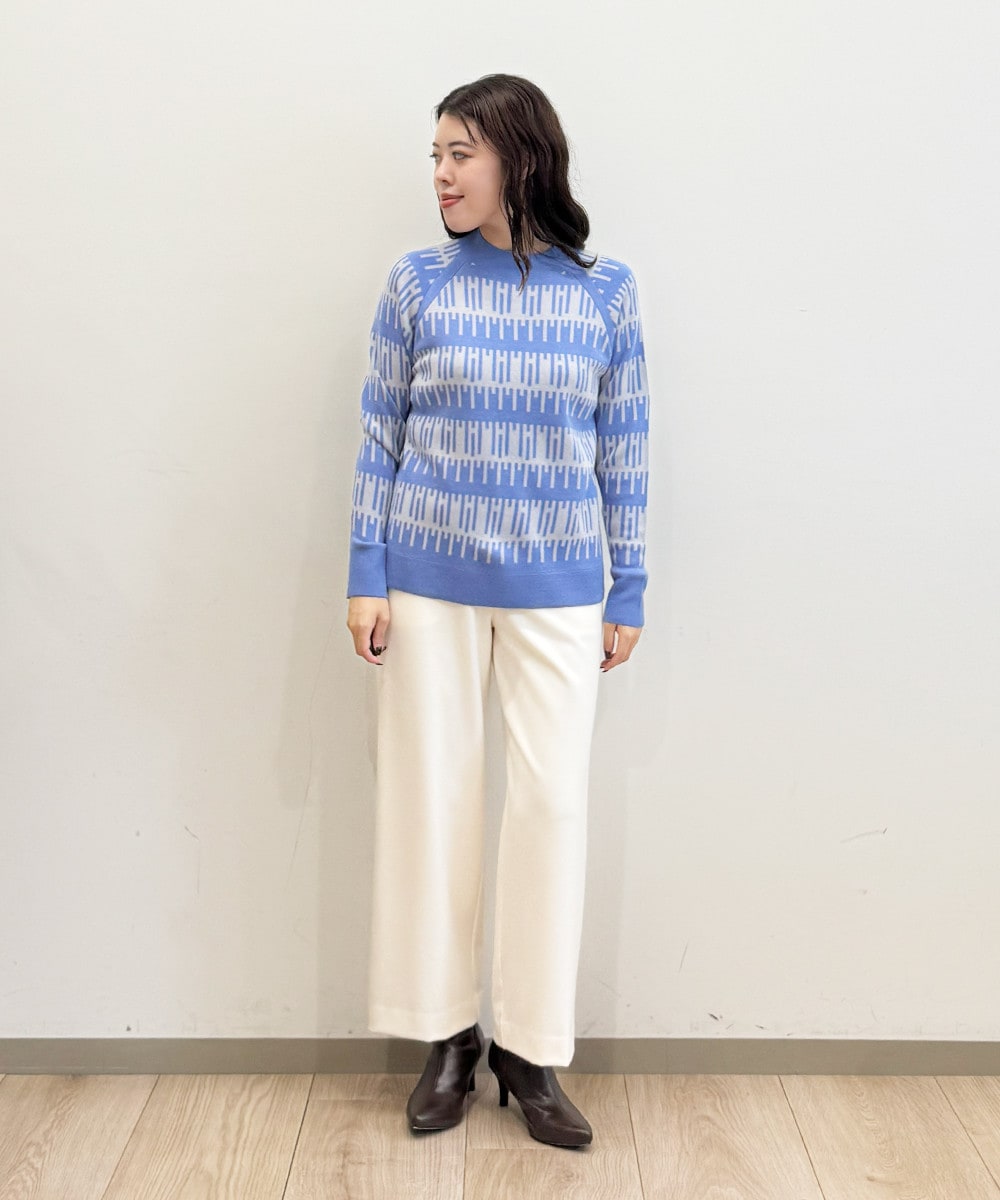 あたたかさのある汎用性の高いパンツ