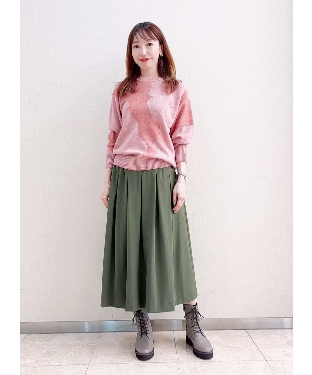 上質なアルパカ混のイタリア半島柄ニット