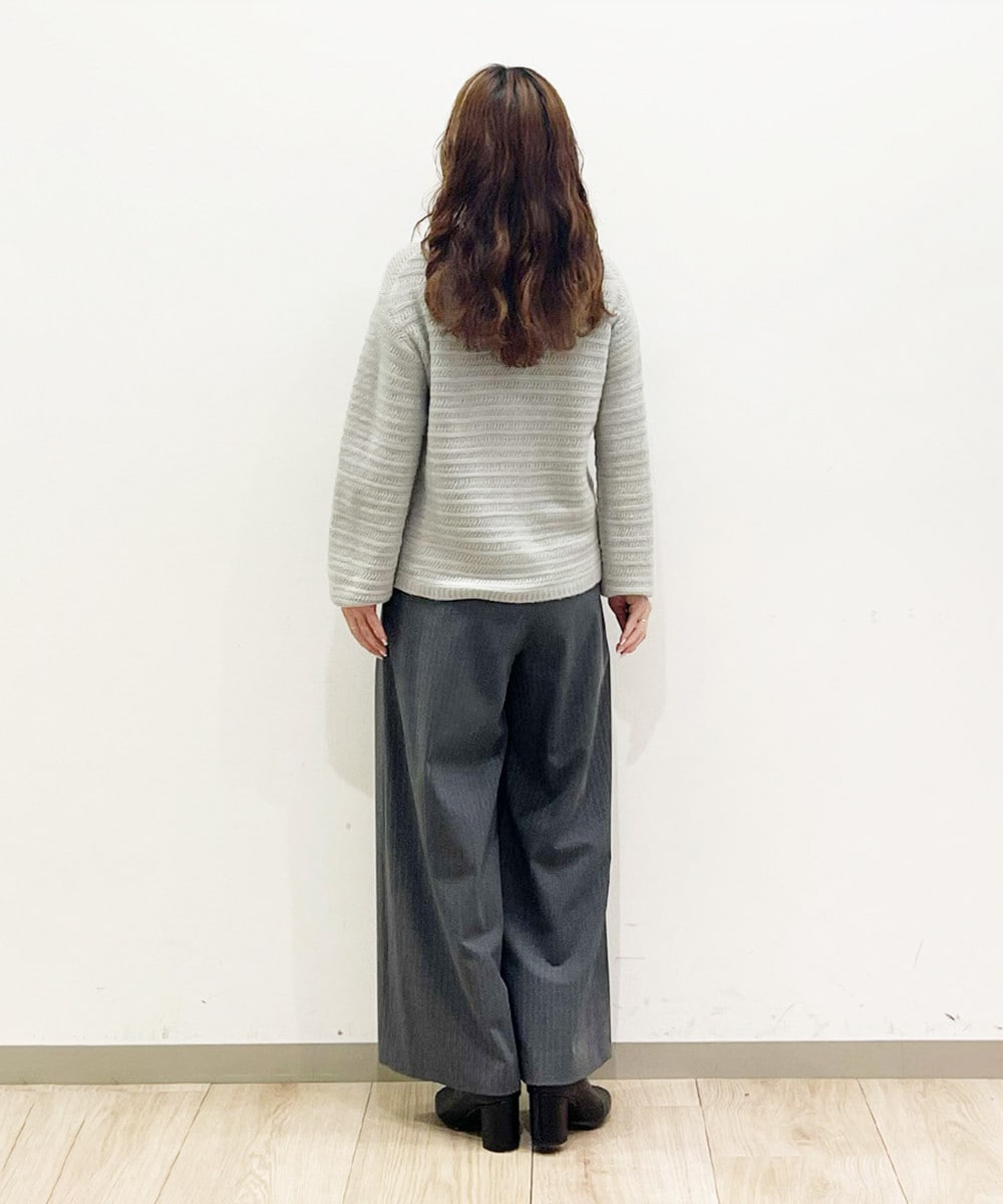 ONもOFFもお任せの万能パンツ