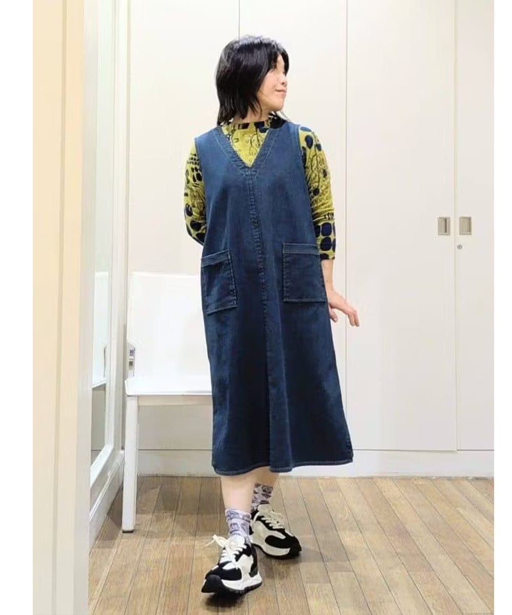 インナー次第でロングシーズン楽しめる一枚