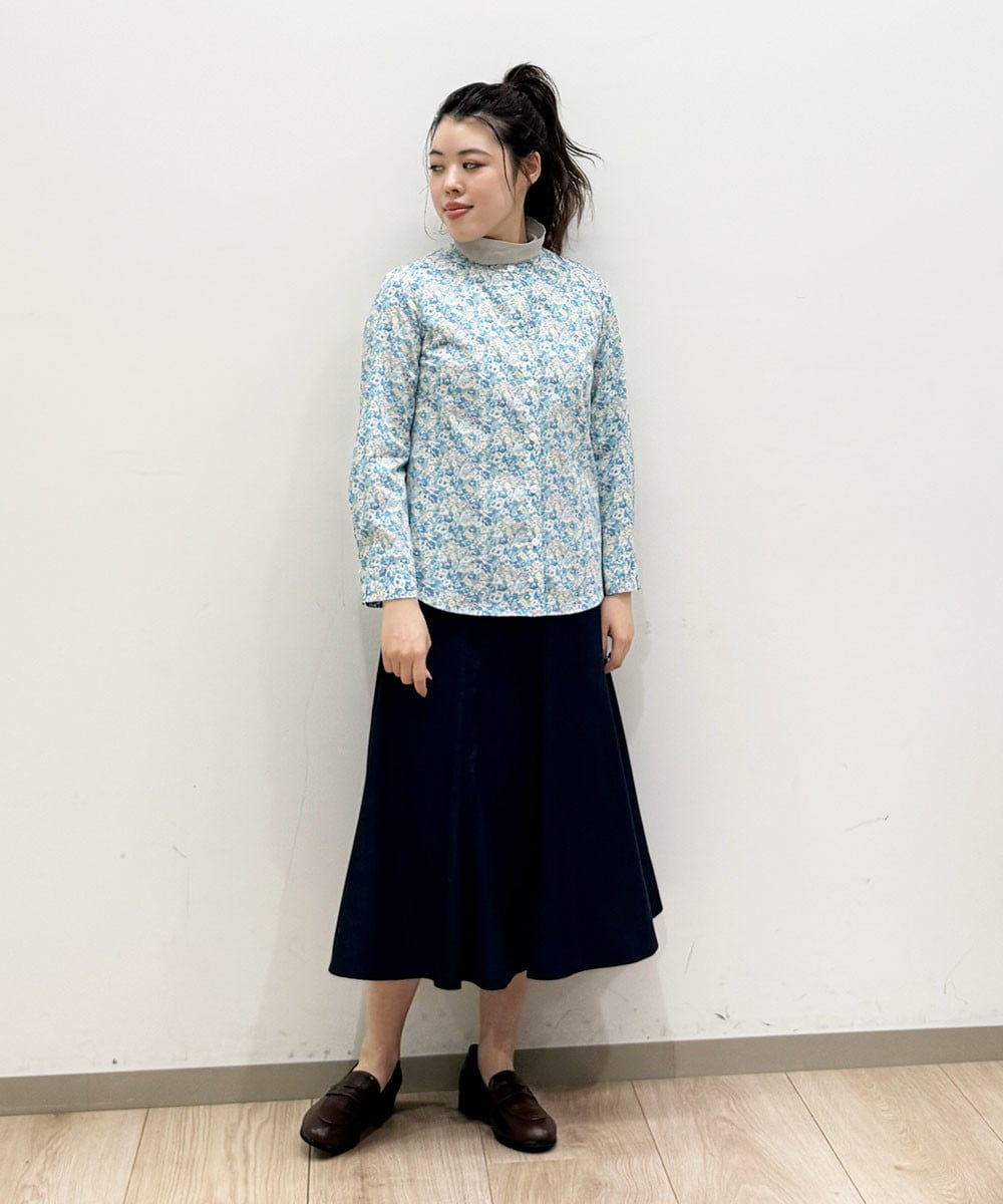 上品さ纏うLIBERTYブラウス