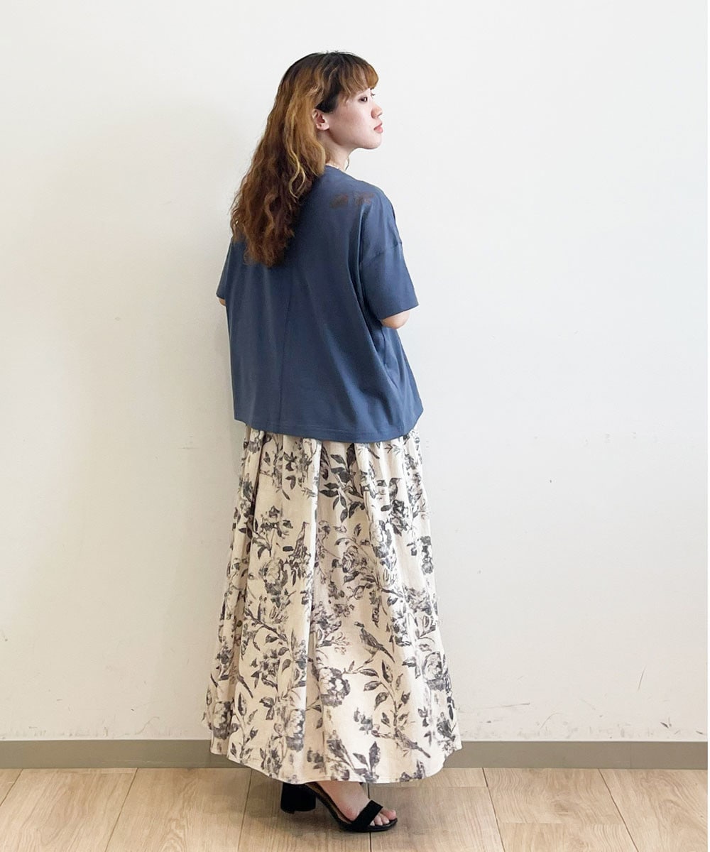 刺繍デザインがコーデのアクセントに