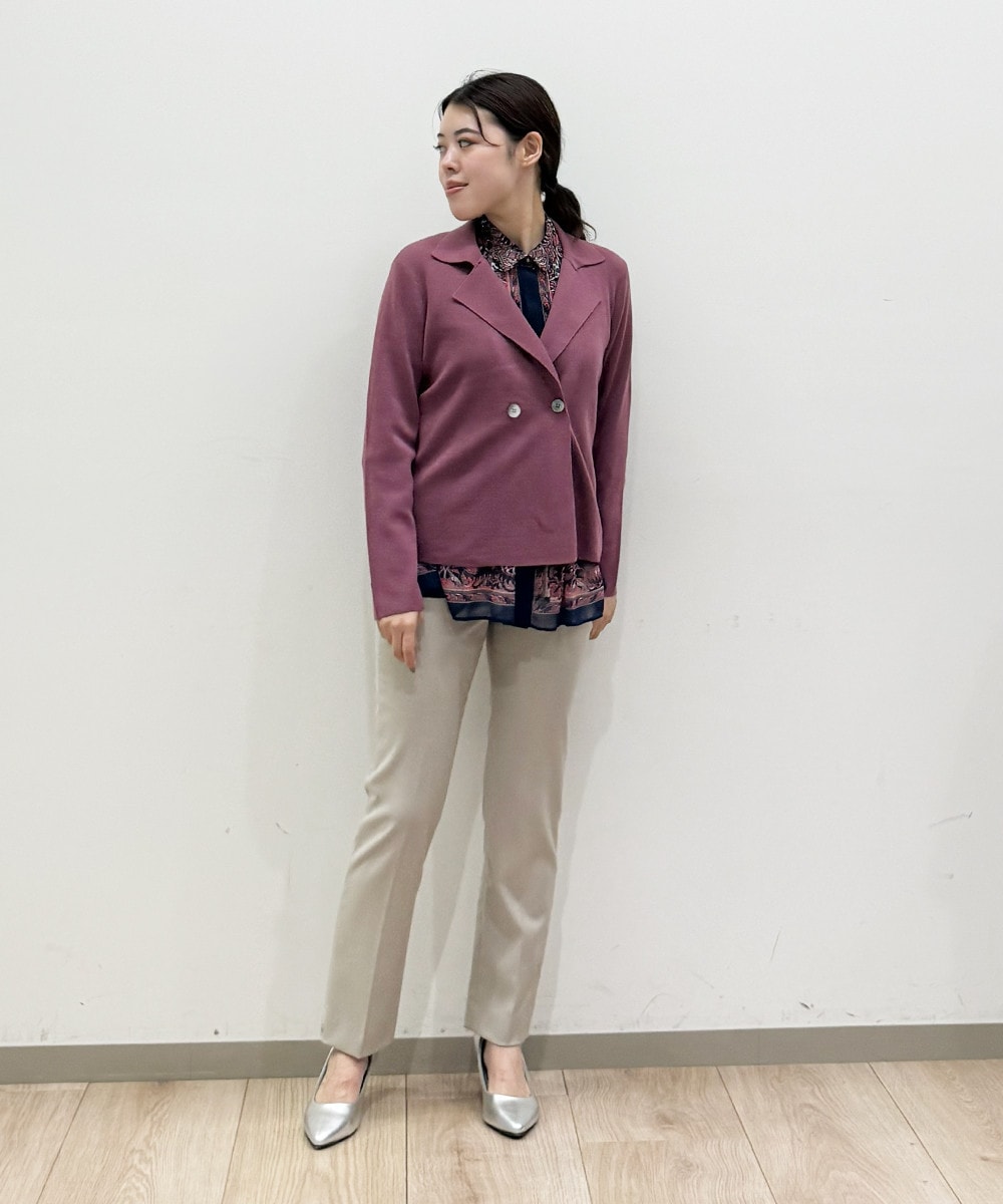 美しく引き立てるエレガントな印象に