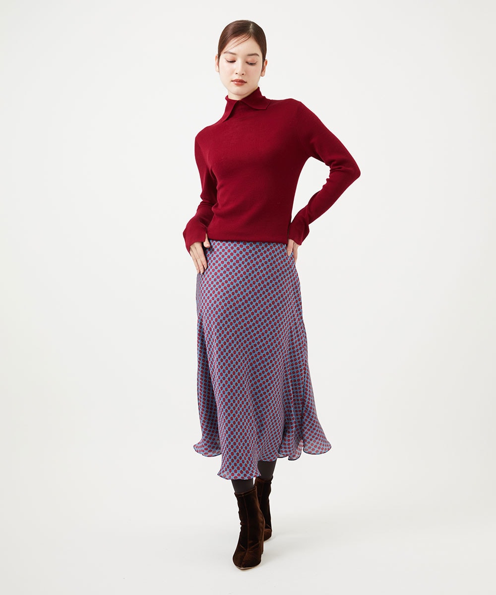 High-neck style