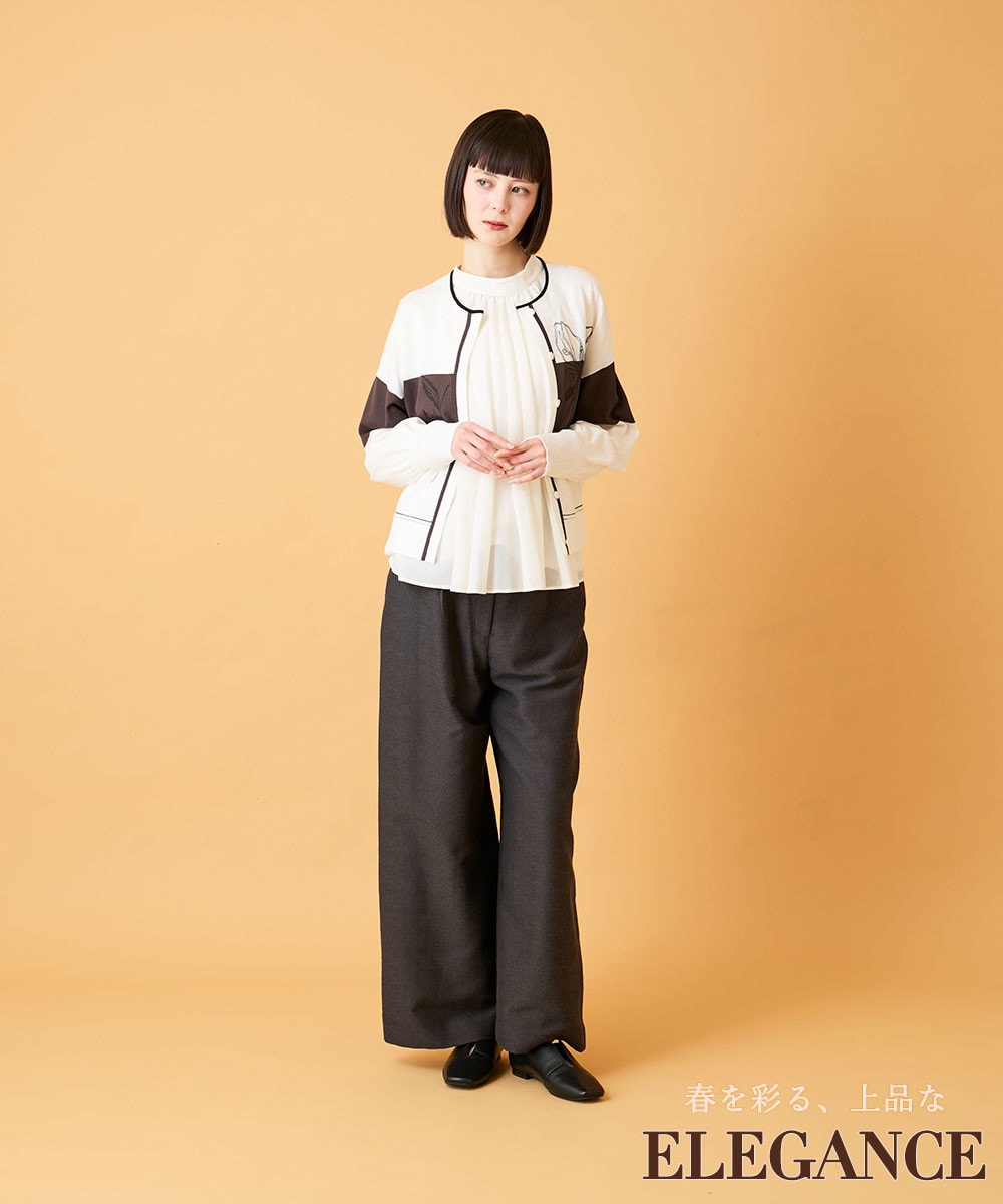 ニットカーディガンとブラウンPANTS