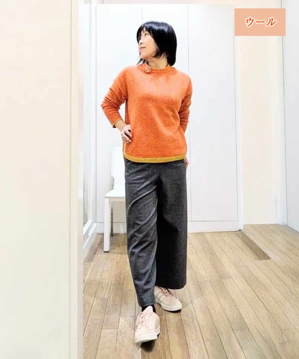 素材感で魅せる、大人の上質ニット