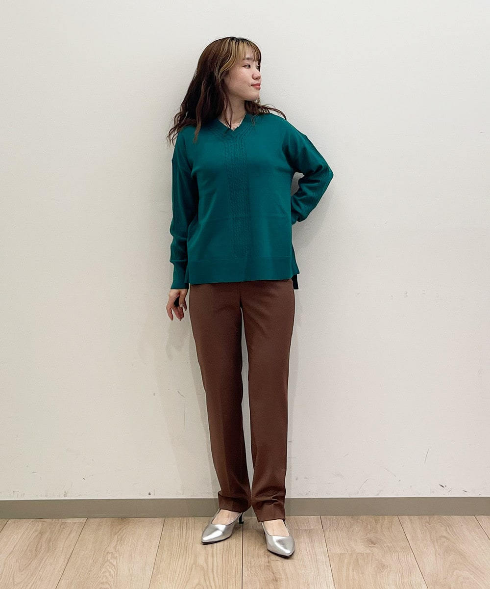 奥行きのあるグリーンで大人レディに