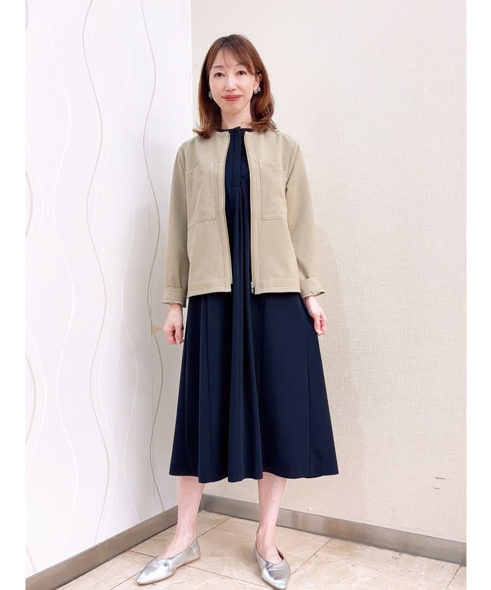 美しいシルエットと動きやすさを両立したワンピース			