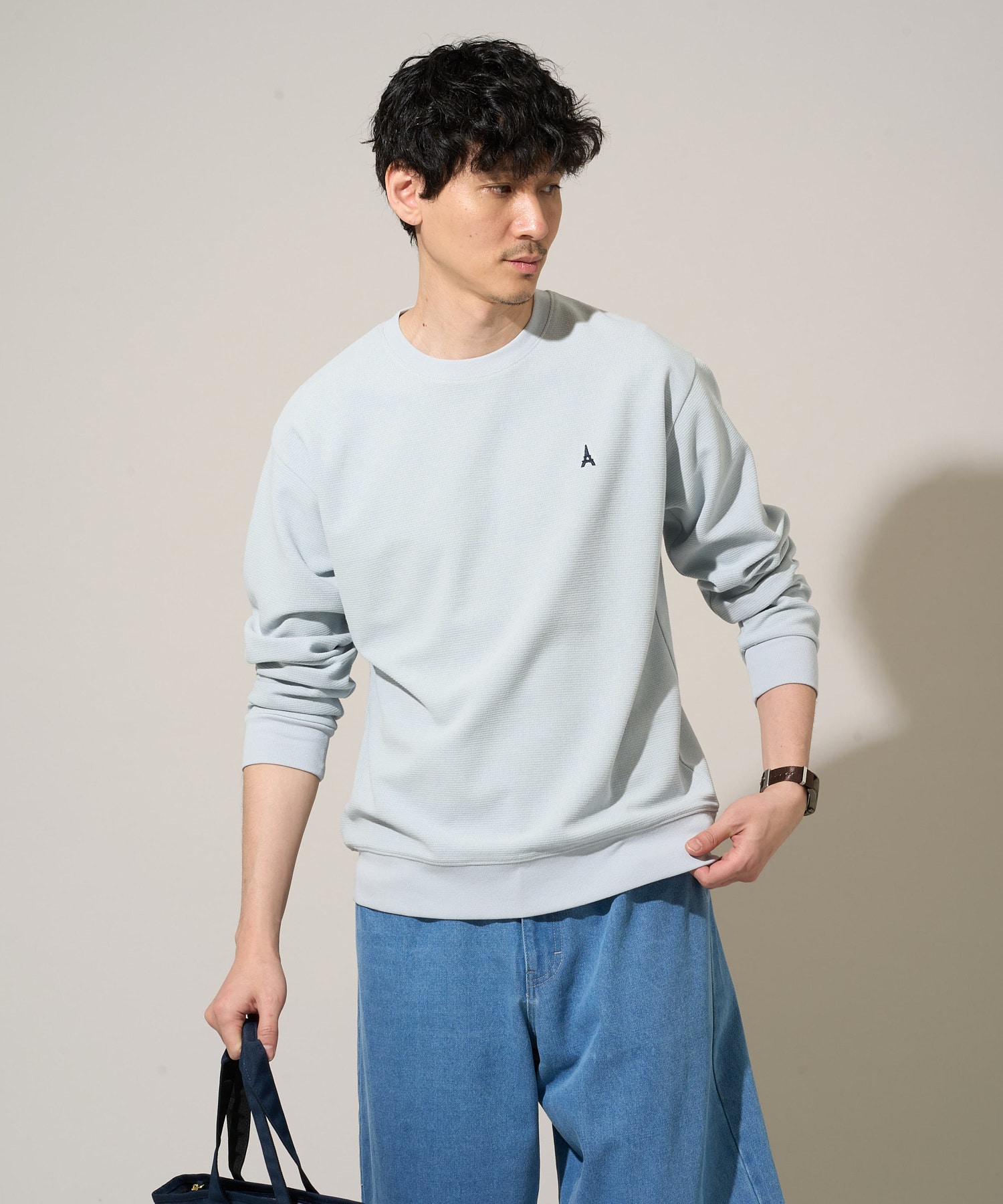 薄手で使いやすく、着るだけで簡単にキマル！ 