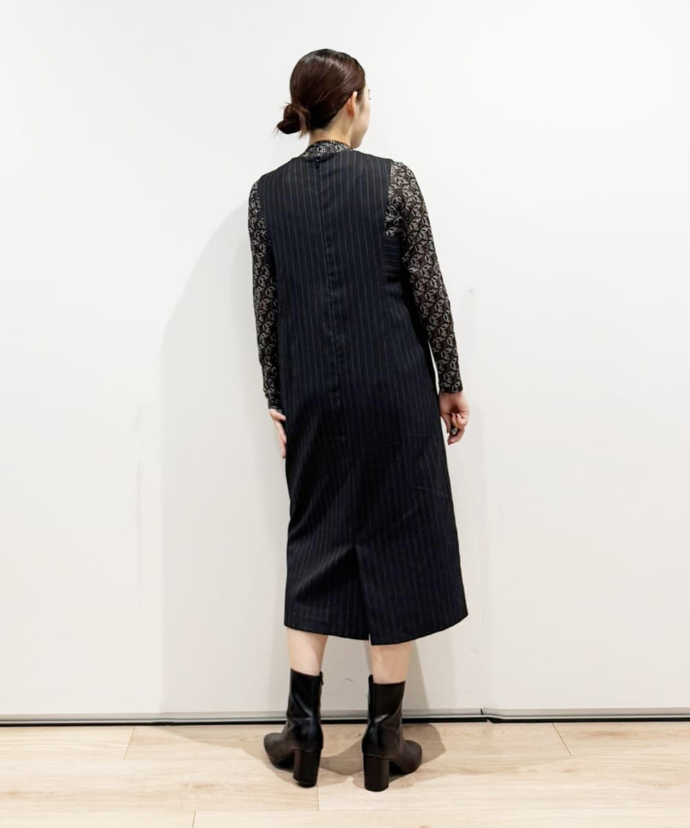 ロングシーズン楽しめるジャンパースカート